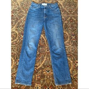 MOTHER DENIM •Size 26 •Inseam 27 •Rise 12